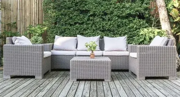 What Month Does Patio Furniture Go on Sale?